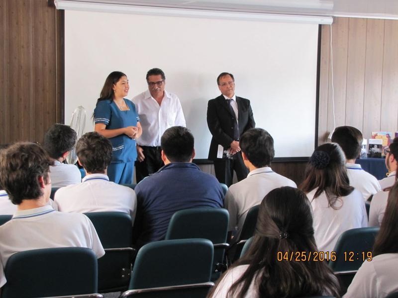 Conversatorio de Los Tambores de Doménico Modugno en el Arica College